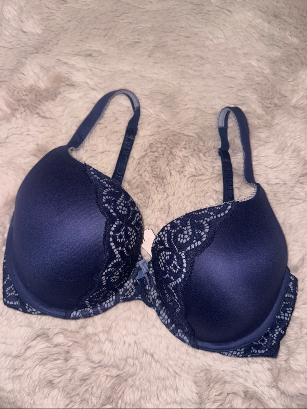 Victoria Secret’s Bra 34DD